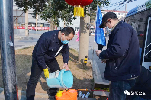 關(guān)鍵時刻，黨員挺身而出